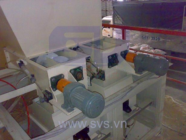 Cân đóng bao bột 2 phễu cân định lượng vít tải 2 cấp PM05 - chuyên dùng cho cân đóng bao nguyên liệu dạng bột