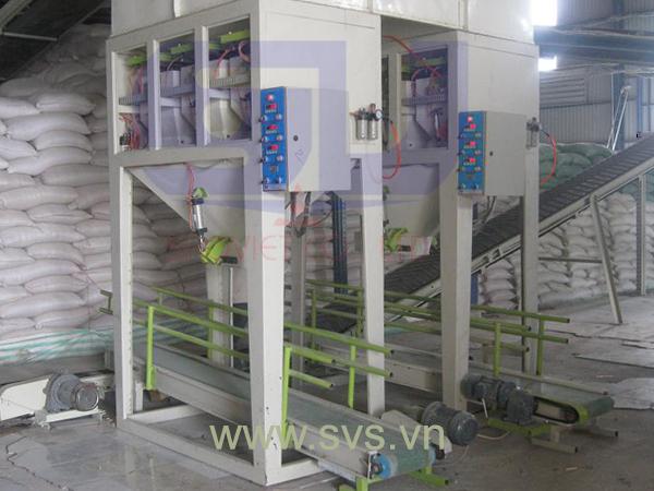 Cân đóng bao hạt 3 phễu cân định lượng cửa cân 3 cấp PM03 - chuyên dùng cho cân đóng bao nguyên liệu dạng hạt