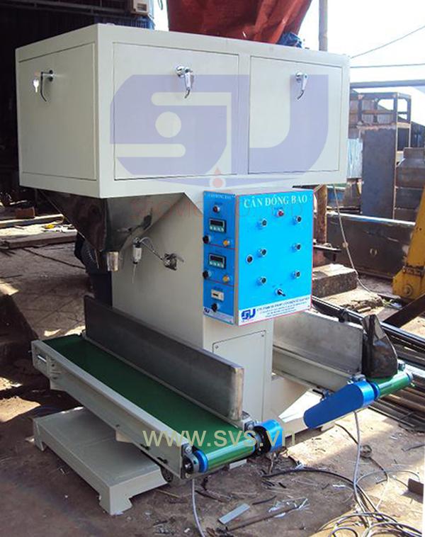 Cân đóng bao hạt 4 phễu cân định lượng cửa cân 2-3 cấp PM07 - chuyên dùng cho cân đóng bao nguyên liệu dạng hạt