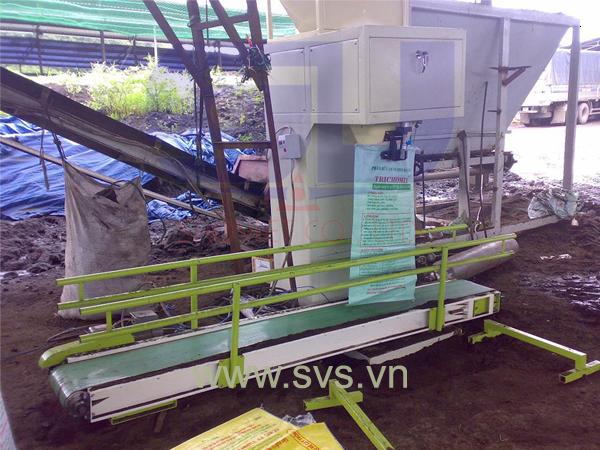 Cân đóng bao định lượng vít tải trực tiếp PM12 - chuyên dùng cho cân đóng bao phân hữu cơ vi sinh