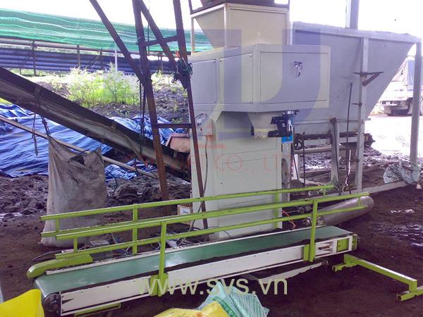Cân đóng bao định lượng vít tải trực tiếp PM12 - chuyên dùng cho cân đóng bao phân hữu cơ vi sinh